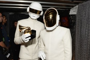 Los Grammy cambian las reglas, planean permitir samples en la categoría de canciones image-10175