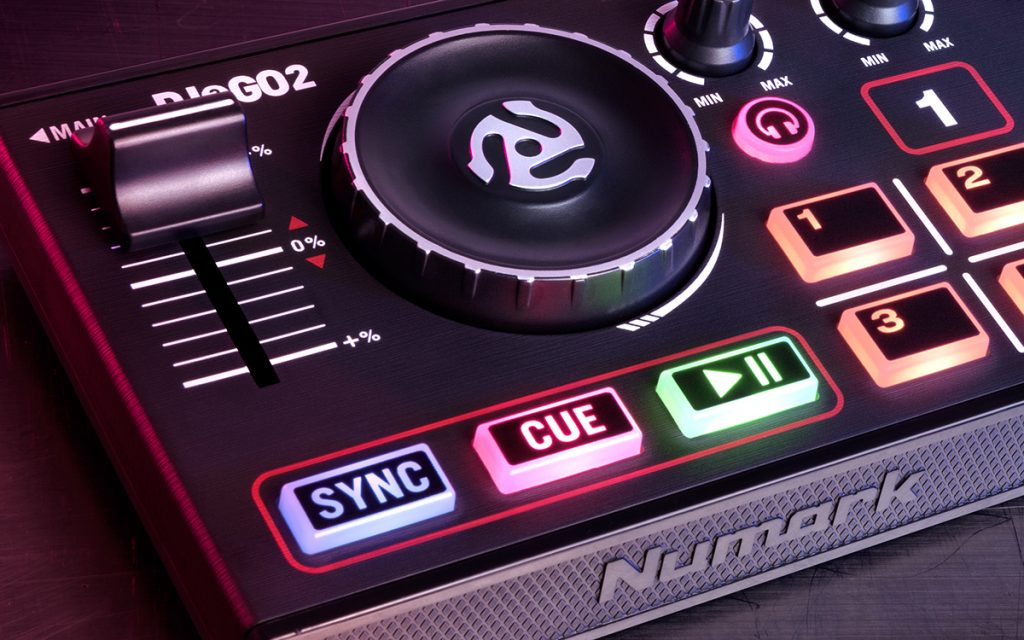 Cuáles son los 7 mejores controladores para DJ del mercado? - Tusdj  Latinoamérica