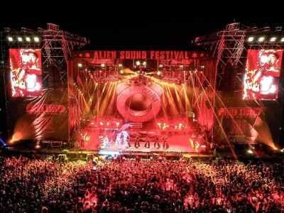 El escenario principal del Alien Sound Festival colapsa por fuertes vientos en Italia